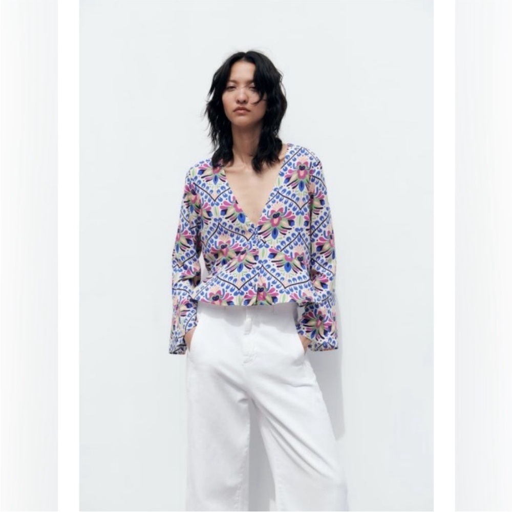 Zara Printed V-Neck Floral Blouse in White, Pink, Blue